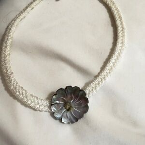 Chic White Necklace with Iridescent Flower